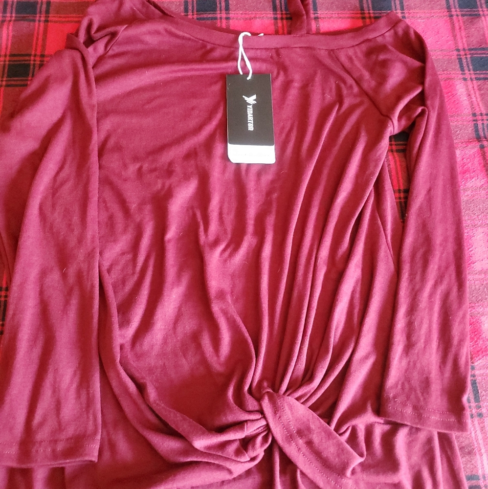Red off the shoulder bunched 3/4 sleeve blouse